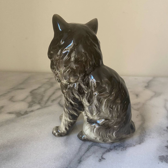 Vintage Fluffy Grey Kitty Cat Porcelain Figurine Statue Amber Eyes Grannycore - Picture 3 of 8